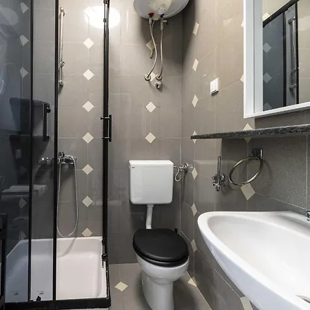 Διαμέρισμα Iva - One Bedroom With Balcony